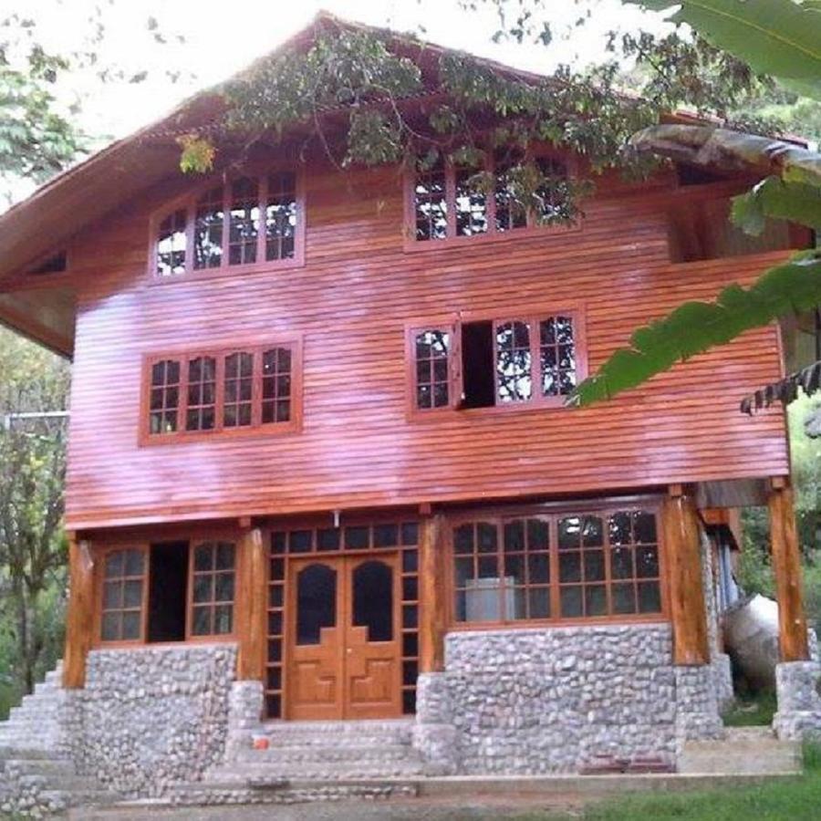 Illariy Tampu Ecoalbergue Oxapampa Exterior photo